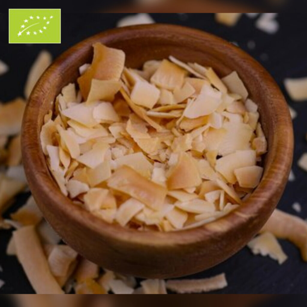 Kokos-chipsy-prazone-Coconut-roasted-chips-epicofnature-1